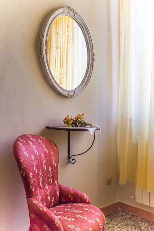 I Due Cipressi Guest House Torrenieri Luaran gambar